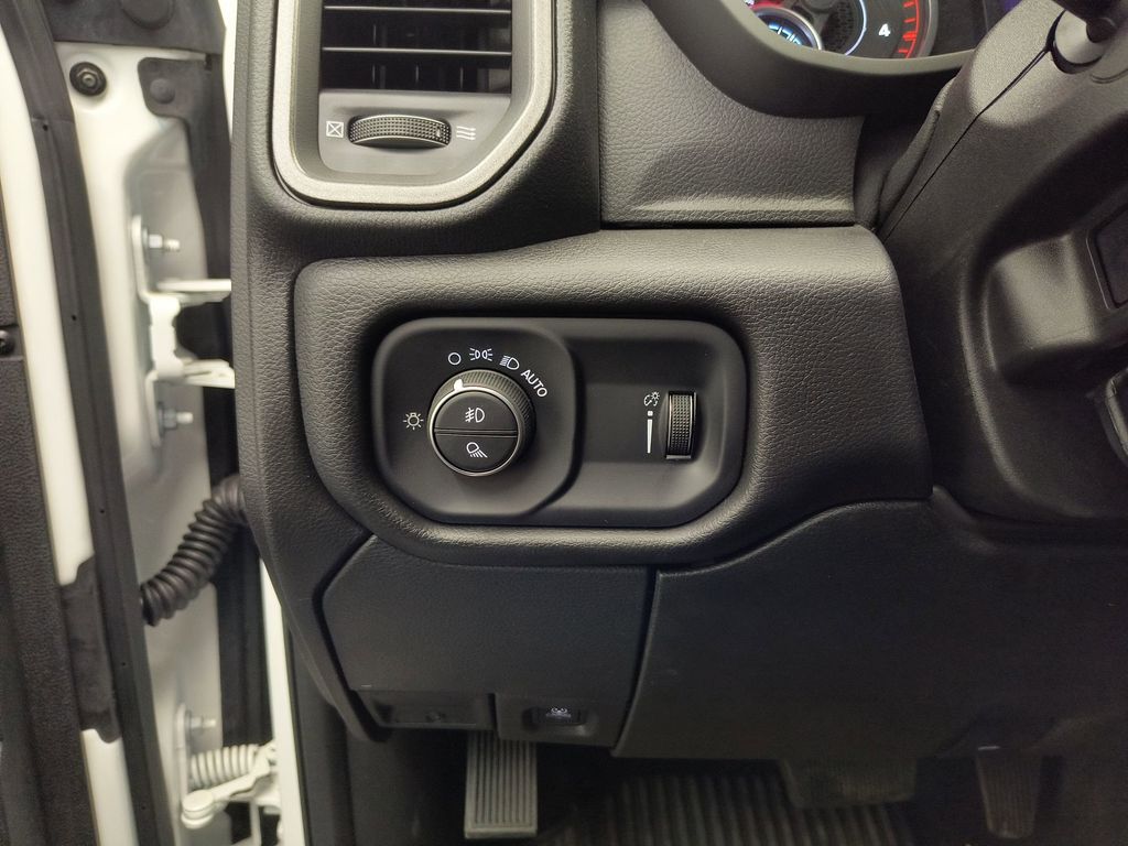2025 RAM 2500 Tradesman - Photo 15