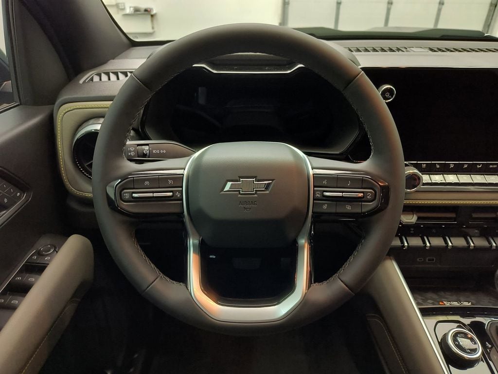 2026 Chevrolet Colorado ZR2 - Photo 15