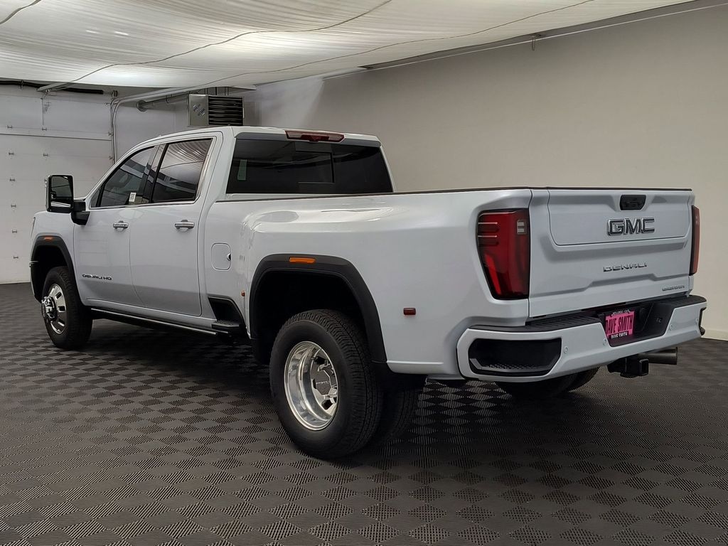 New 2026 GMC Sierra 3500 Denali Ultimate DRW Crew Cab