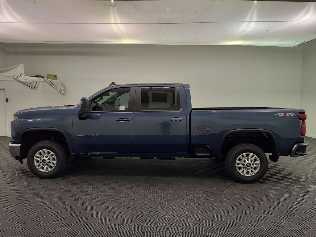 New 2026 Chevrolet Silverado 2500 LT Crew Cab