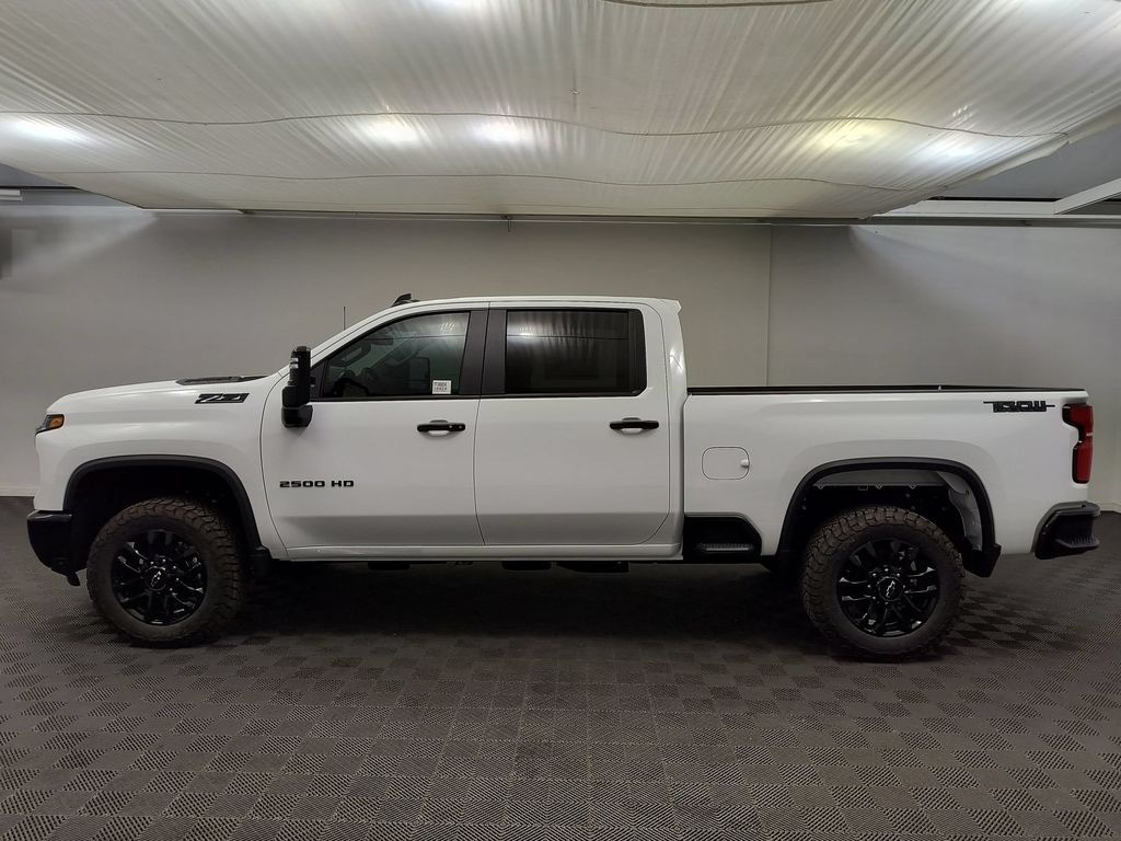 New 2026 Chevrolet Silverado 2500 LT Crew Cab