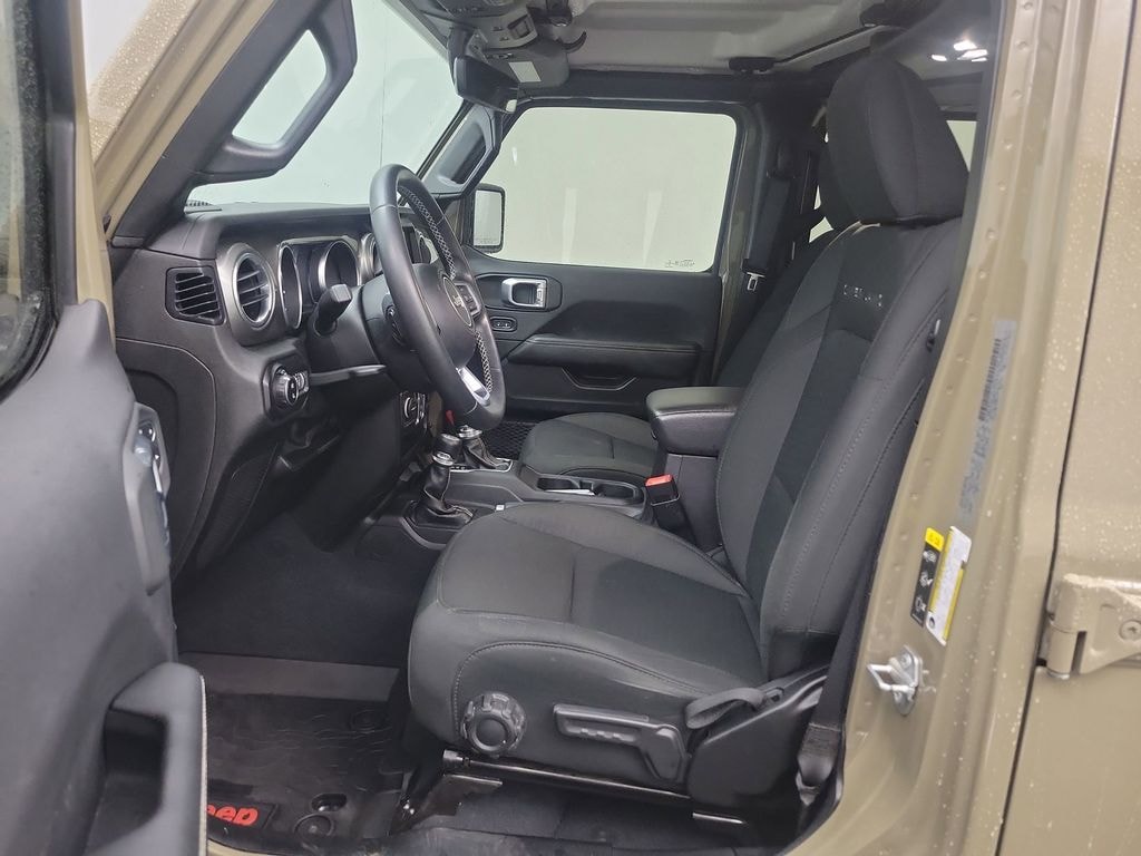 Used 2020 Jeep Gladiator Overland Truck Crew Cab