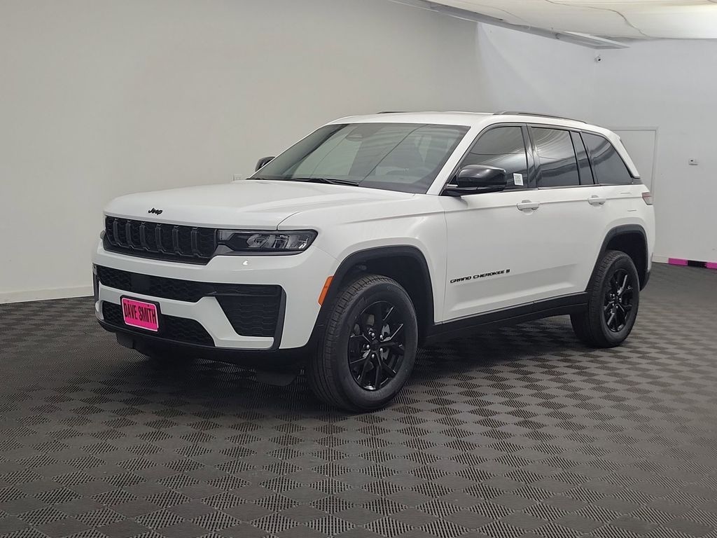 New 2026 Jeep Grand Cherokee Laredo Altitude Sport Utility