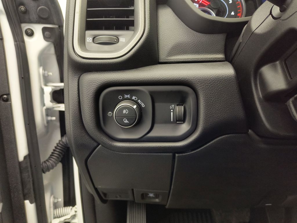 2025 RAM 2500 Tradesman - Photo 14