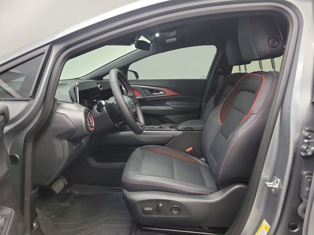 2024 Chevrolet Equinox EV 2RS photo 4