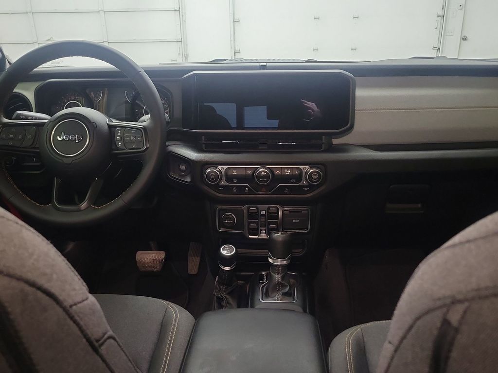 2024 Jeep Gladiator Sport photo 4