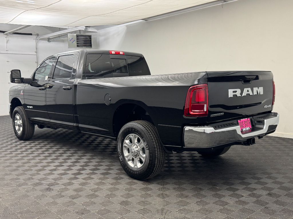 2025 Ram 3500 Big Horn photo 3