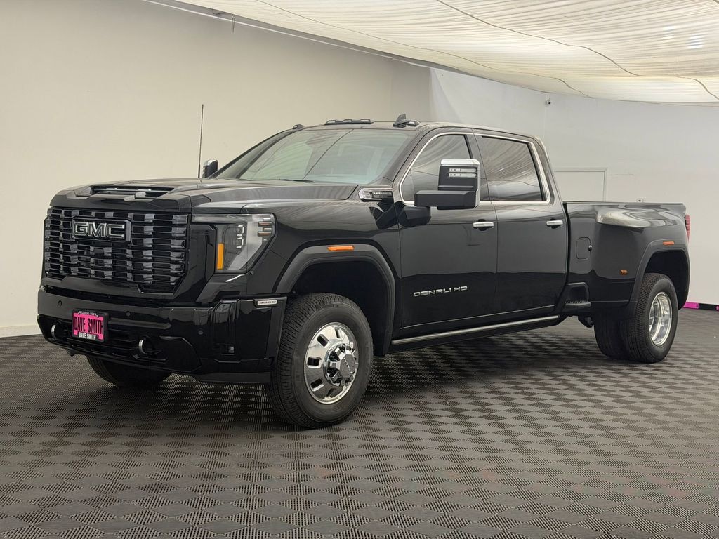 New 2026 GMC Sierra 3500 Denali Ultimate DRW Crew Cab