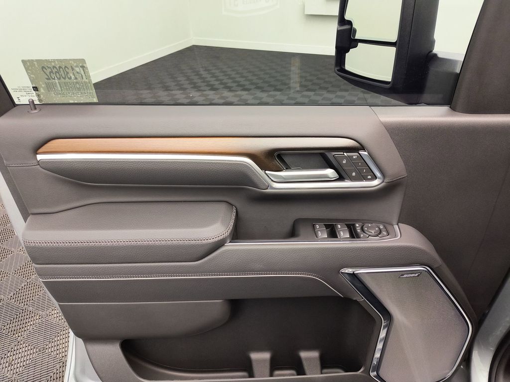 2026 GMC Sierra 2500HD Denali - Photo 11