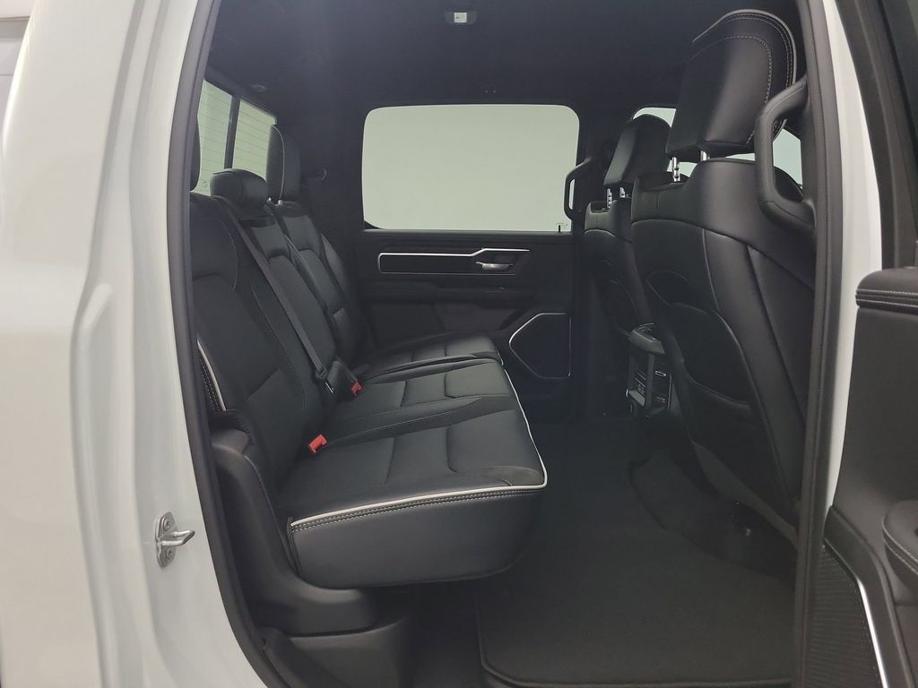 2026 RAM 1500 Laramie - Photo 23