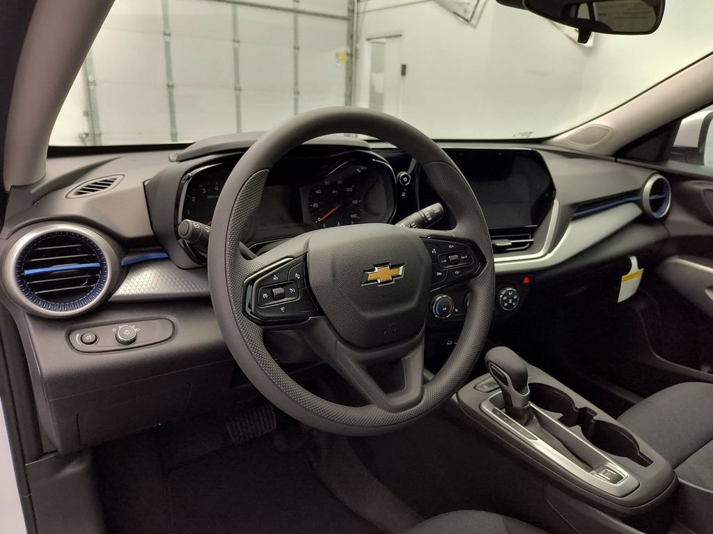 New 2026 Chevrolet Trax LS Sport Utility