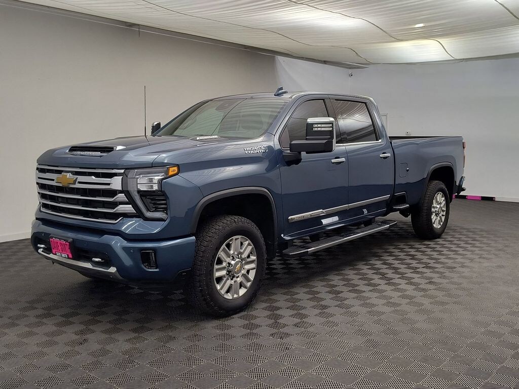 Used 2025 Chevrolet Silverado 2500 High Country Truck Crew Cab