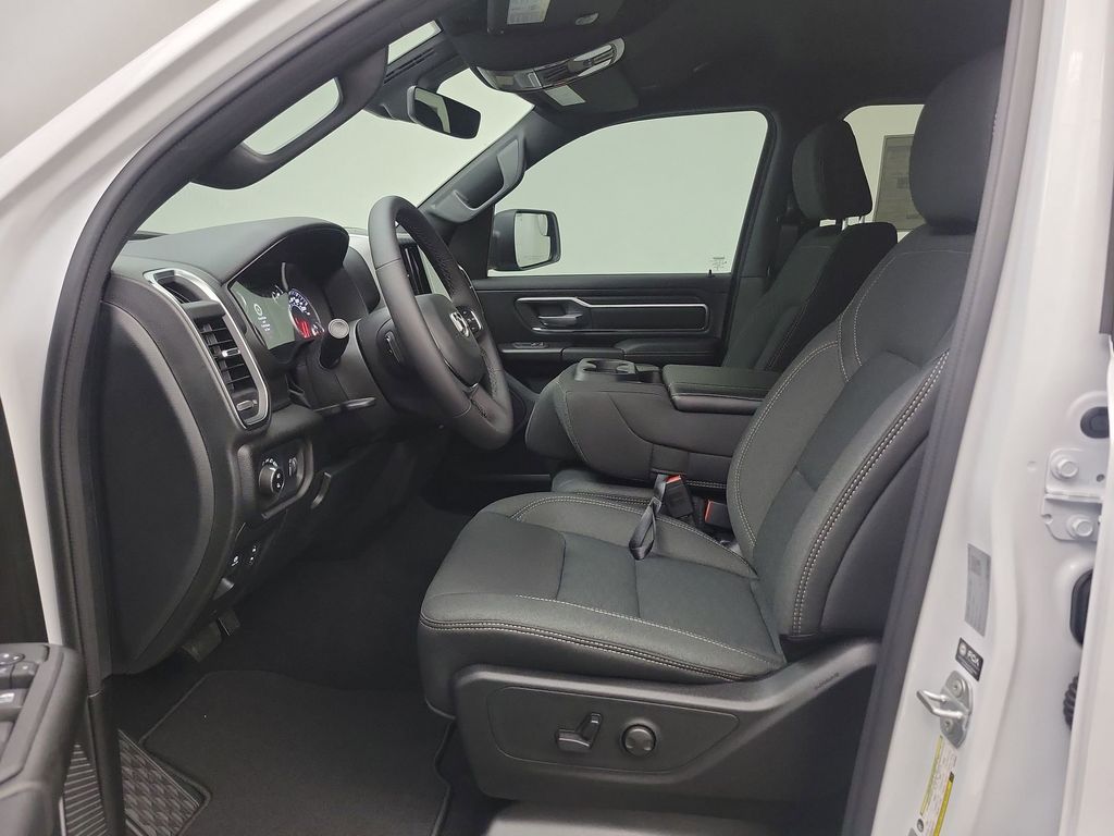 2026 Ram 1500 Big Horn photo 4