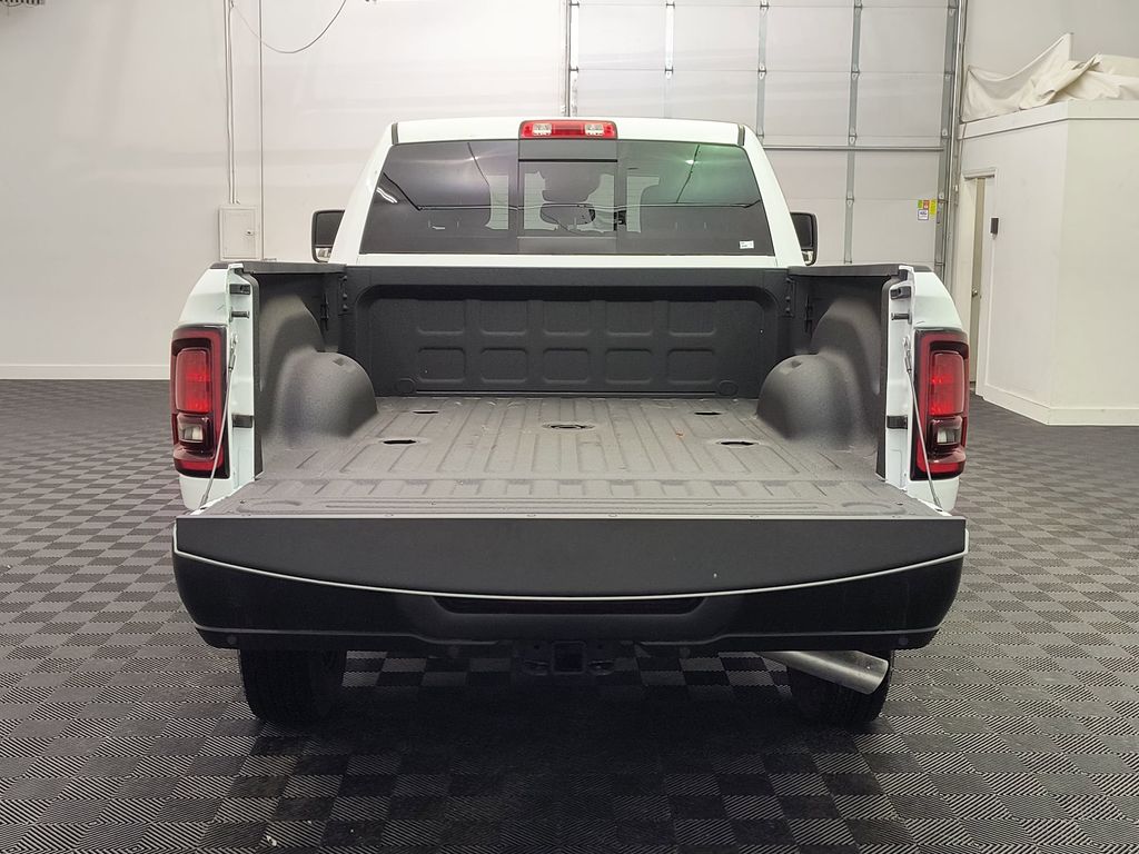 2025 RAM 2500 Tradesman - Photo 17