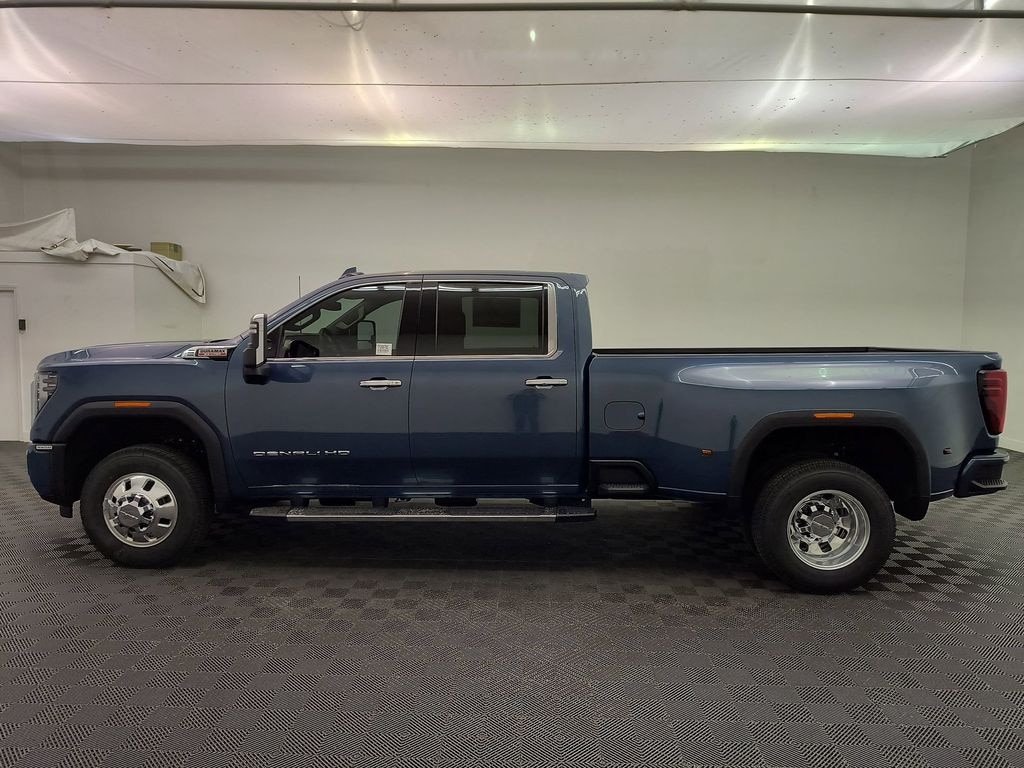 New 2026 GMC Sierra 3500 Denali DRW Crew Cab