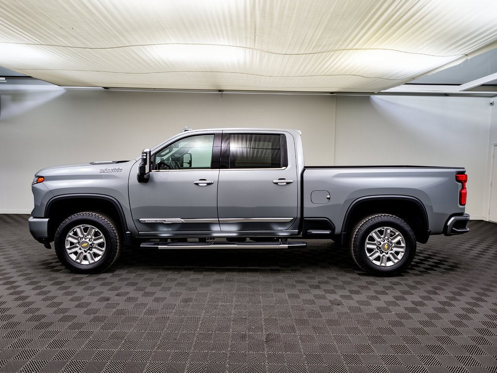 Used 2024 Chevrolet Silverado 3500 High Country Truck Crew Cab