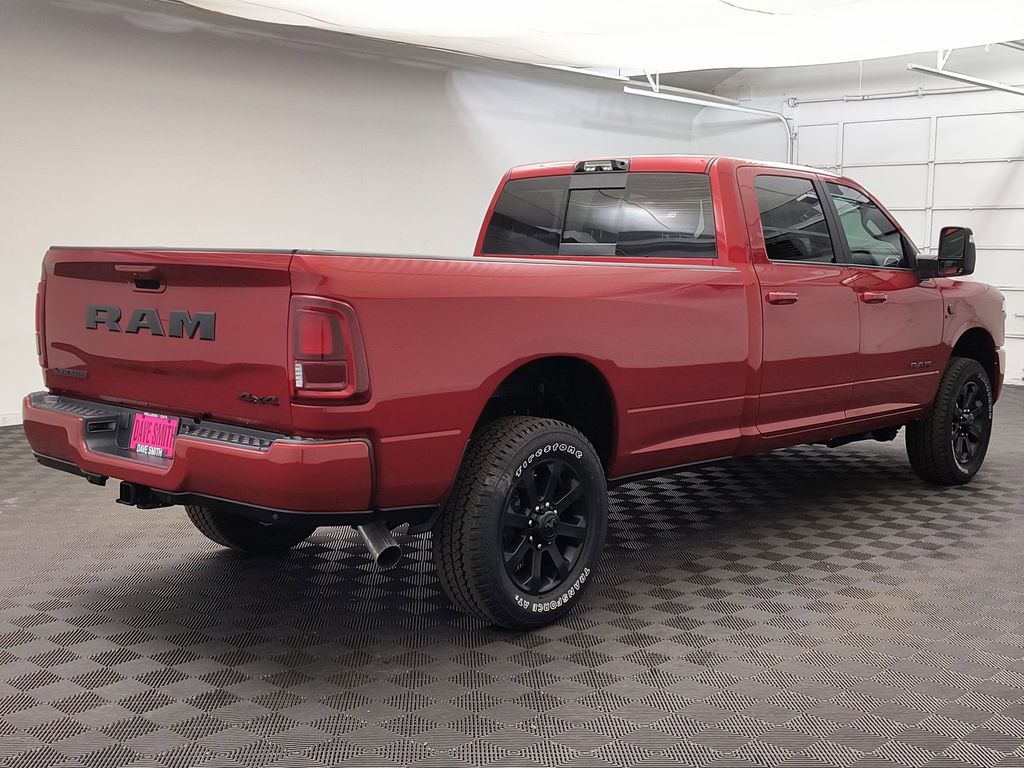 2026 RAM 3500 Laramie - Photo 7