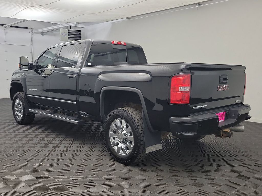 2018 Gmc Sierra 2500 Denali photo 3