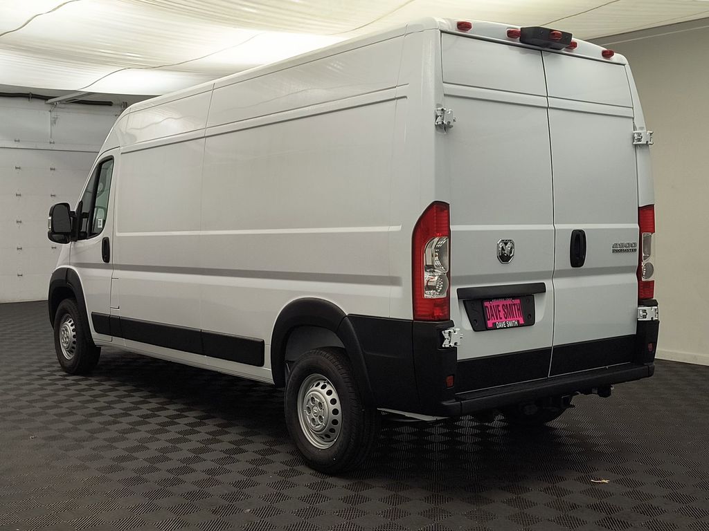 2026 Ram ProMaster 2500 Cargo Van photo 3