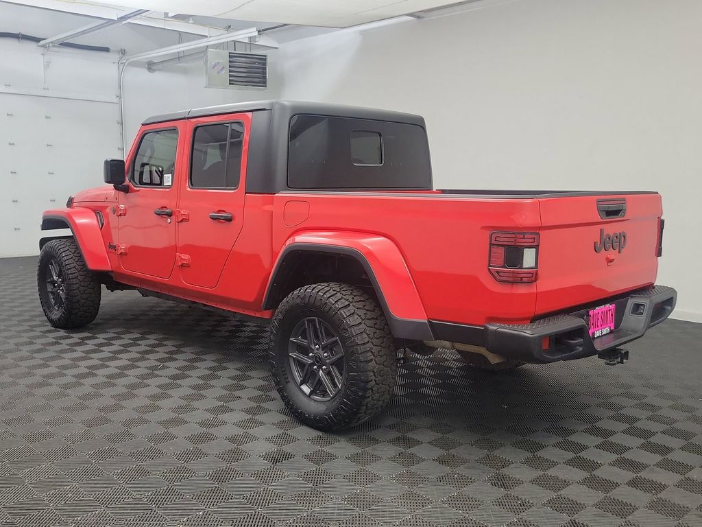 2024 Jeep Gladiator Sport photo 3