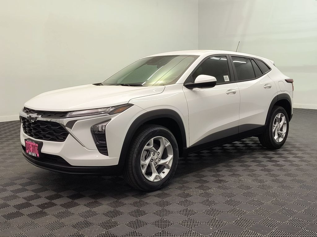 New 2026 Chevrolet Trax LS Sport Utility