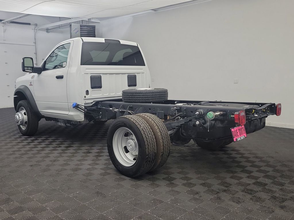2026 Ram 5500 Tradesman photo 3
