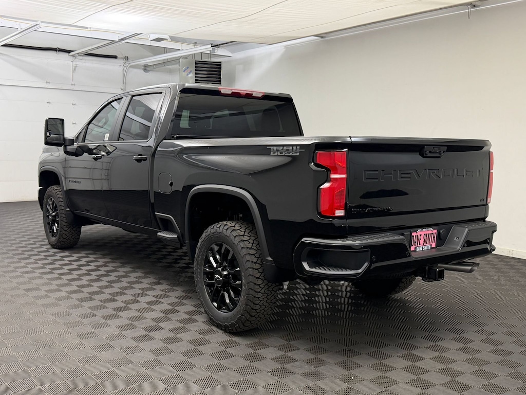 New 2026 Chevrolet Silverado 3500 LT Crew Cab