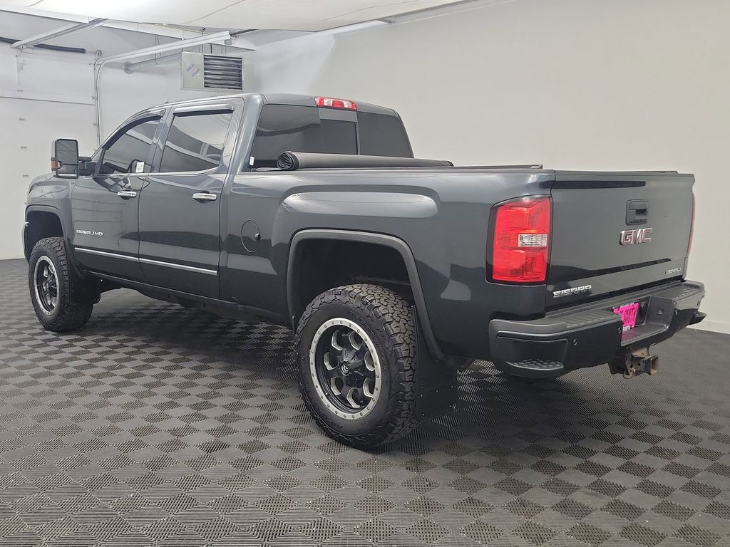 2018 Gmc Sierra 3500 Denali photo 3