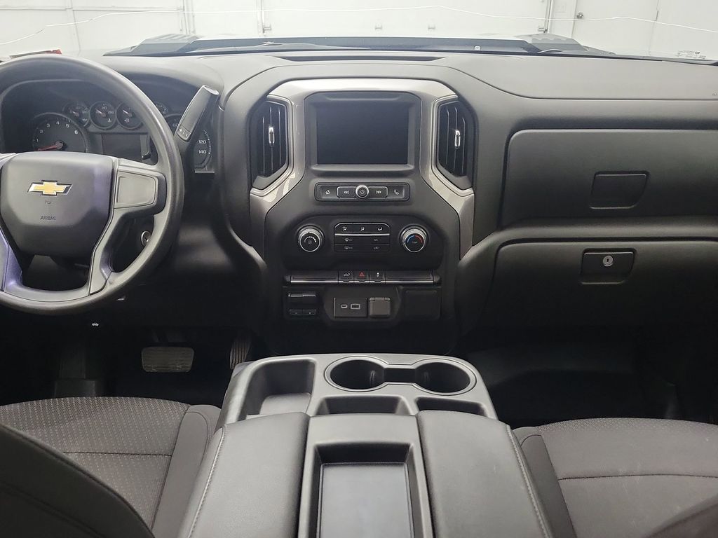 2023 Chevrolet Silverado 2500HD Custom photo 4