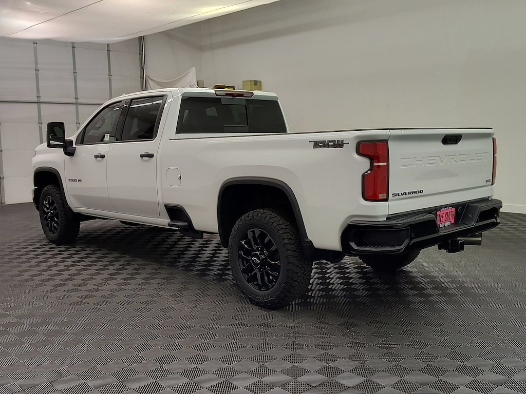 New 2026 Chevrolet Silverado 3500 LTZ Crew Cab