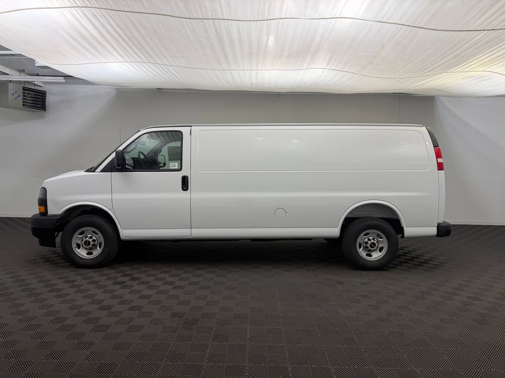 New 2026 GMC Savana 2500 Work Van Extended Cargo Van