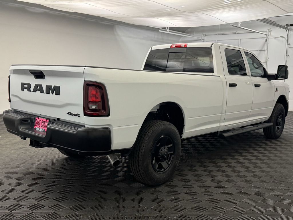 2025 Ram 3500 Tradesman photo 4
