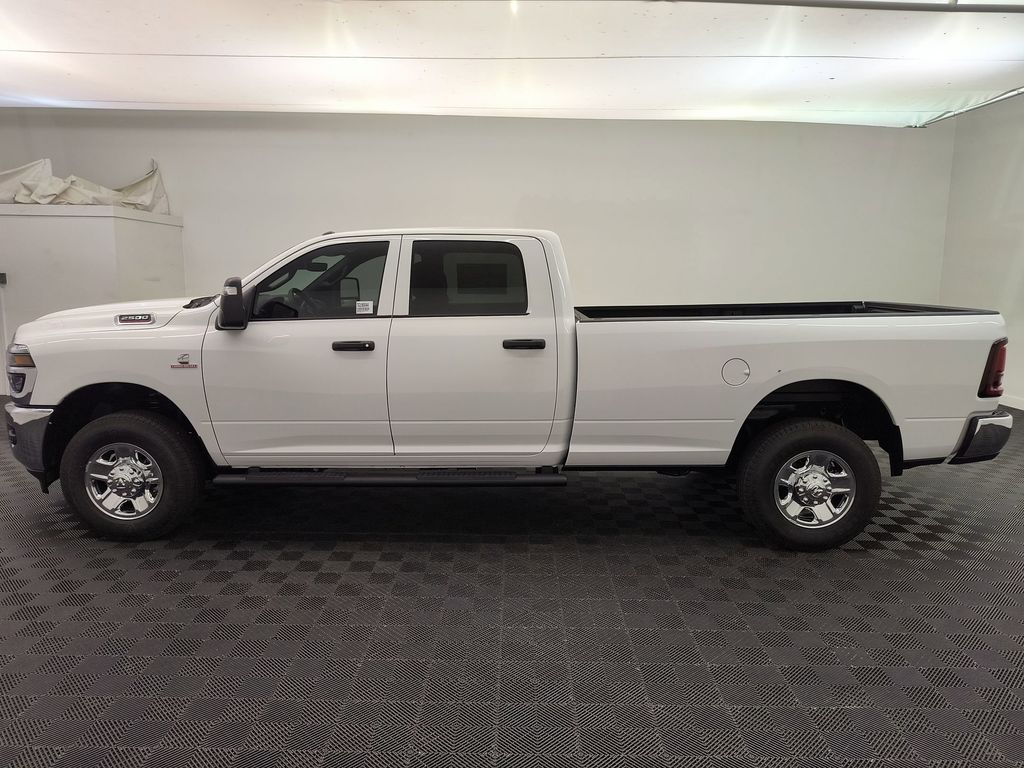 2026 Ram 2500 Tradesman photo 2