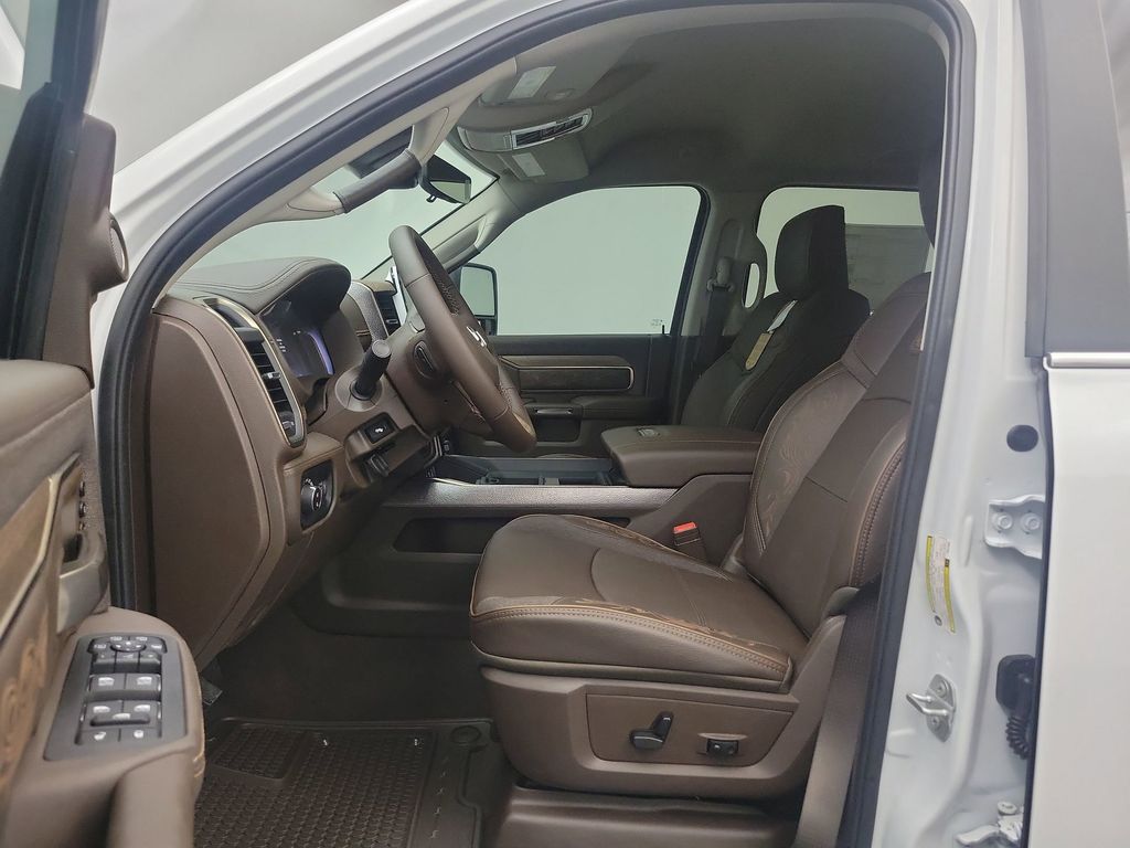 2026 Ram 3500 Longhorn photo 4