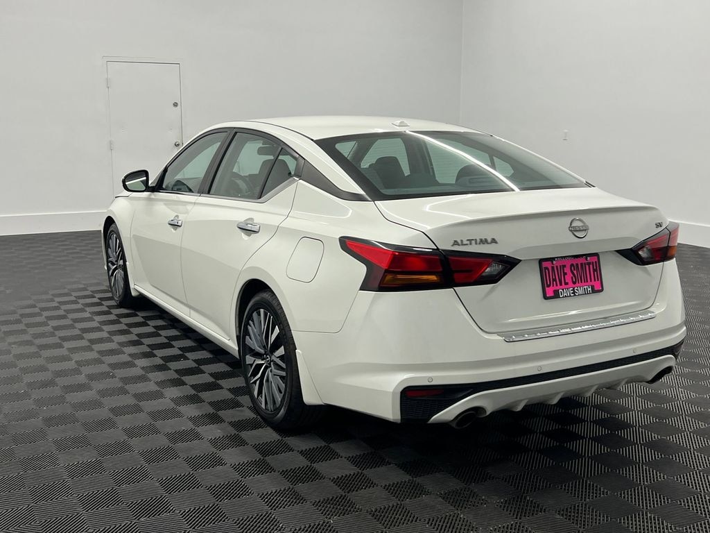 Used 2023 Nissan Altima 2.5 SV Sedan