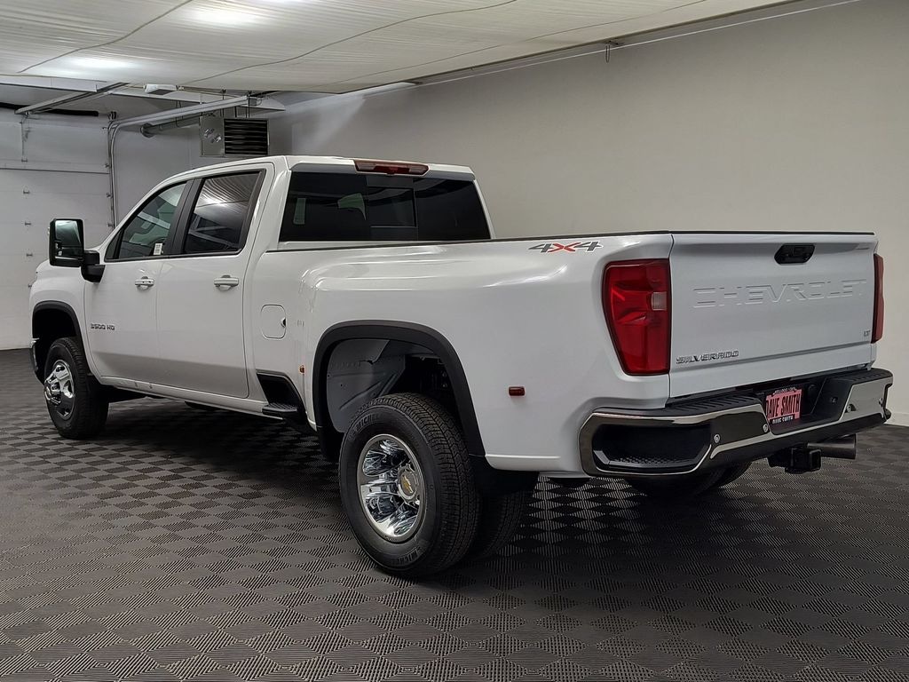 New 2026 Chevrolet Silverado 3500 LT DRW Crew Cab