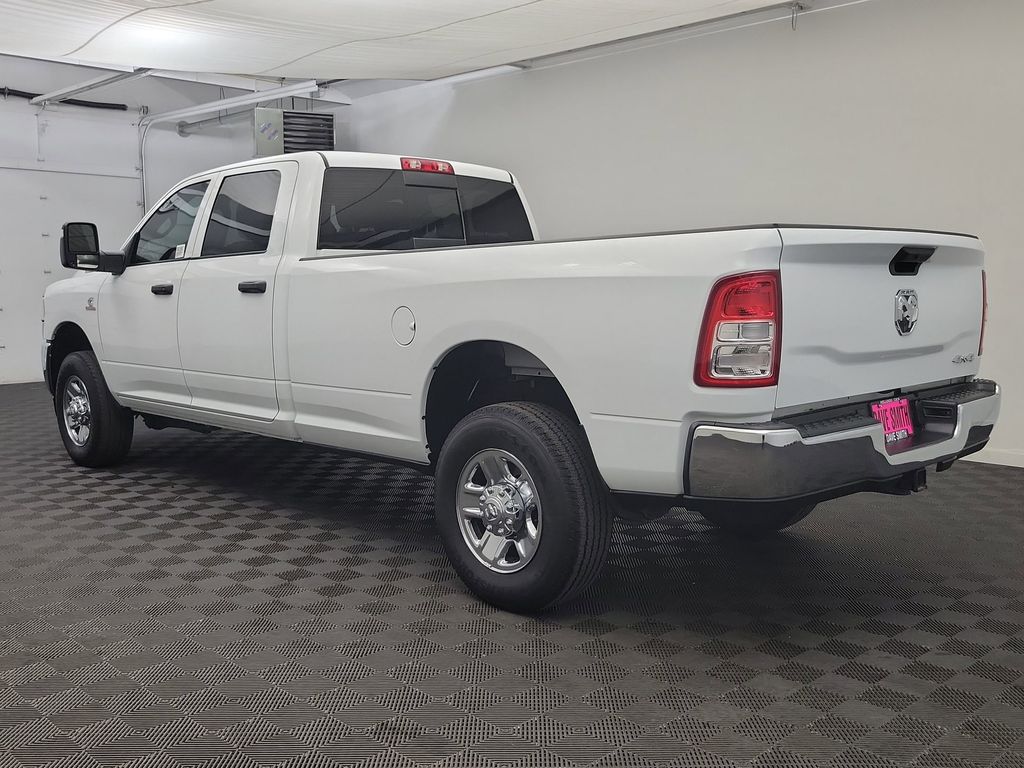 2024 Ram 3500 Tradesman photo 3
