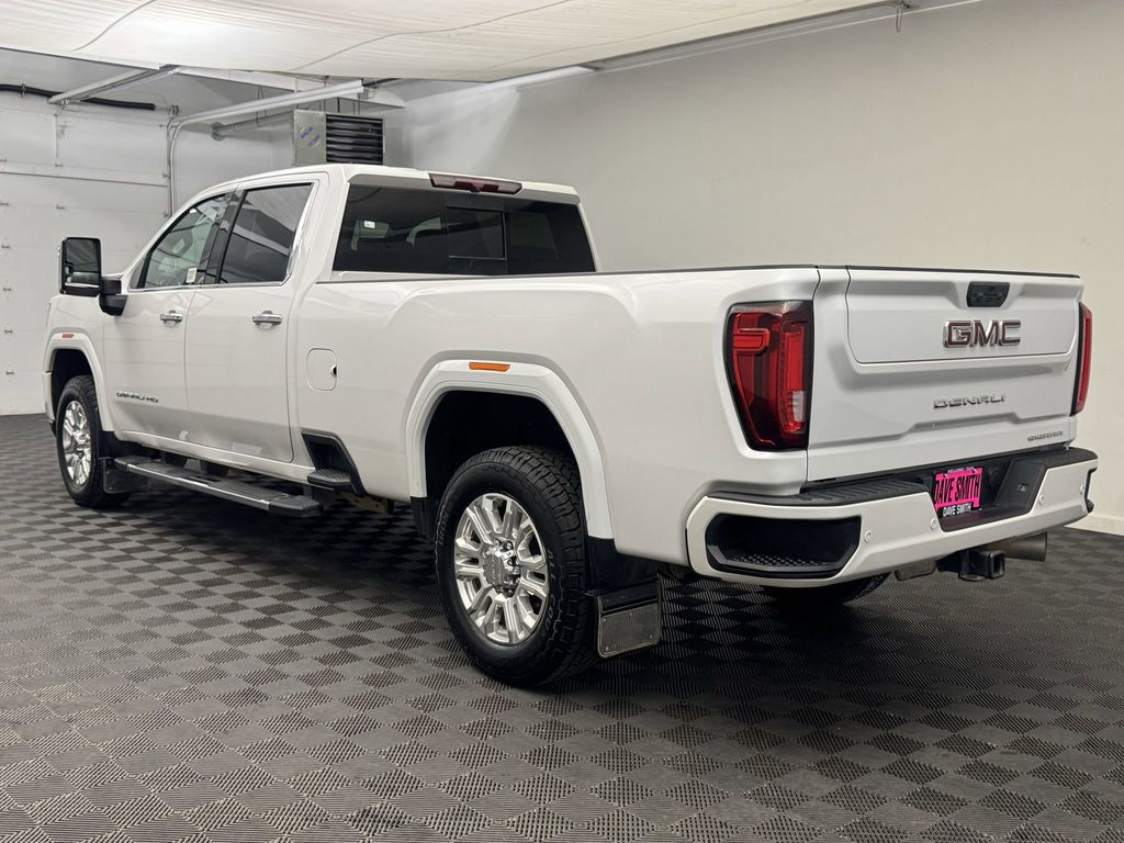 2022 Gmc Sierra 3500 Denali photo 3