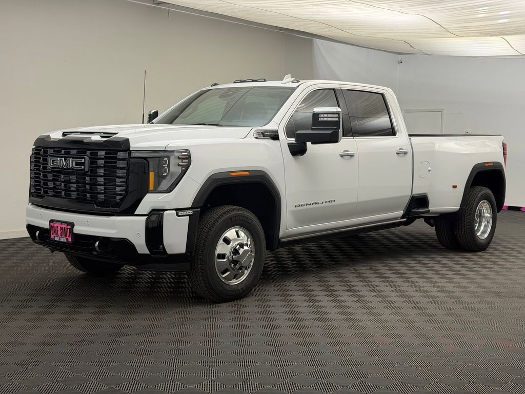 New 2026 GMC Sierra 3500 Denali Ultimate DRW Crew Cab