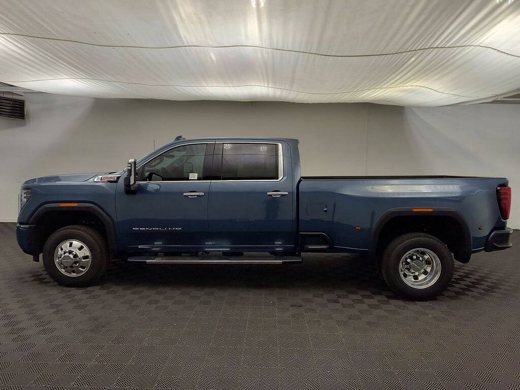 New 2026 GMC Sierra Denali DRW Crew Cab