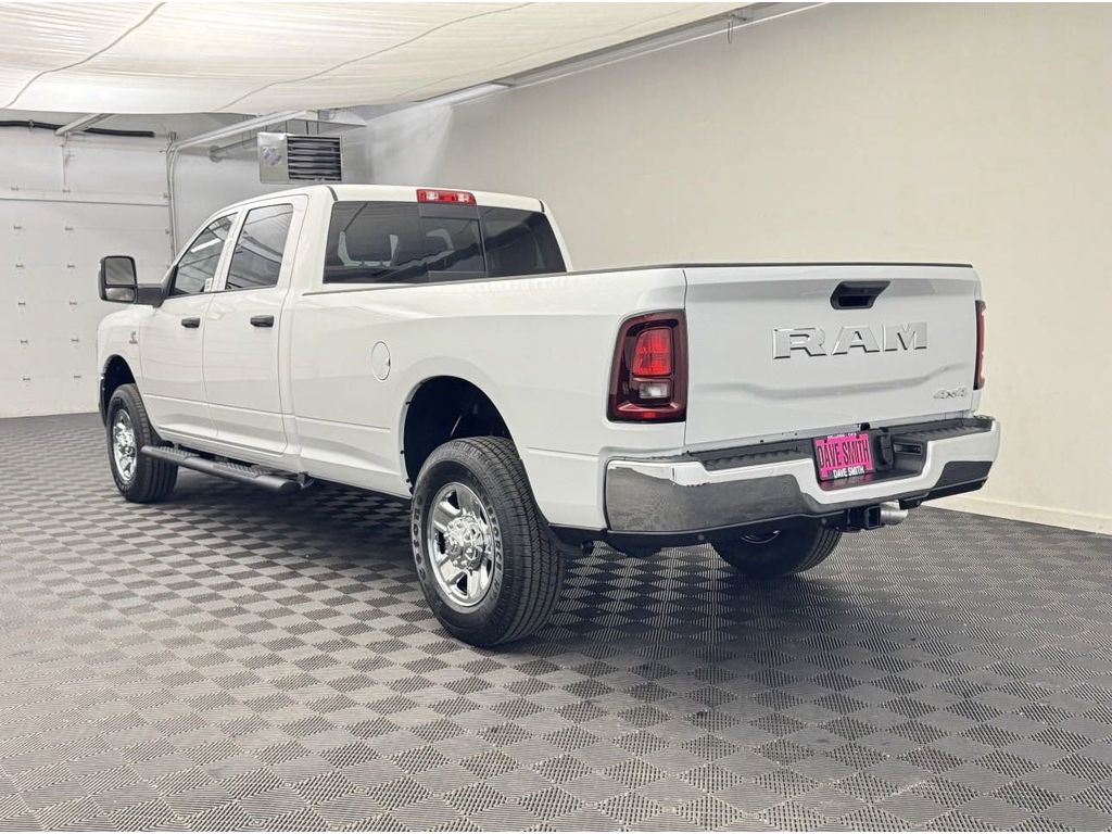 2025 Ram 3500 Tradesman photo 3