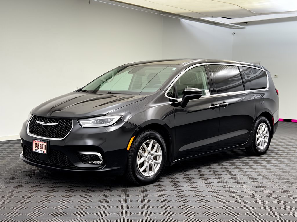 Used 2023 Chrysler Pacifica Touring L Van Passenger Van