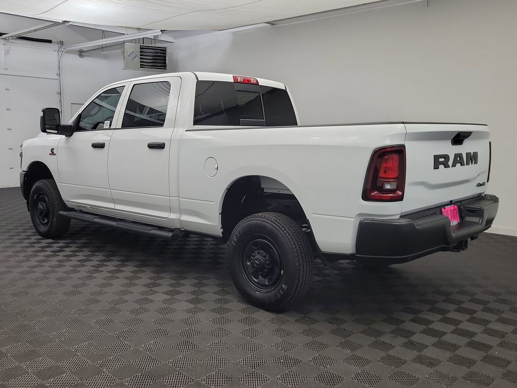 2025 Ram 2500 Tradesman photo 3