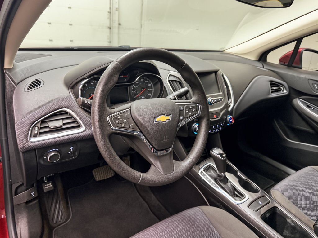 Used 2018 Chevrolet Cruze LT Auto Sedan