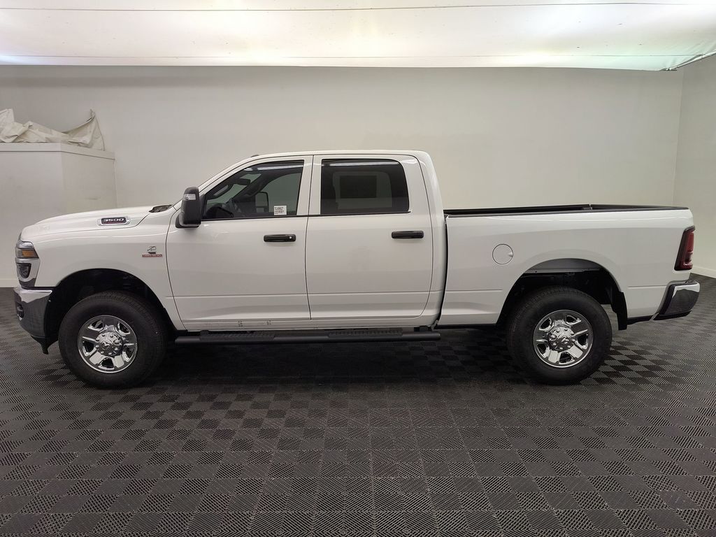 2026 Ram 3500 Tradesman photo 2