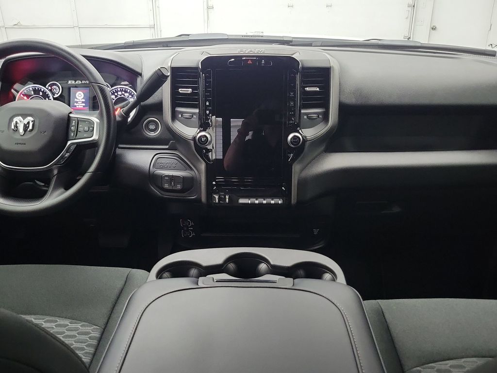 2025 Ram 3500 Tradesman photo 4