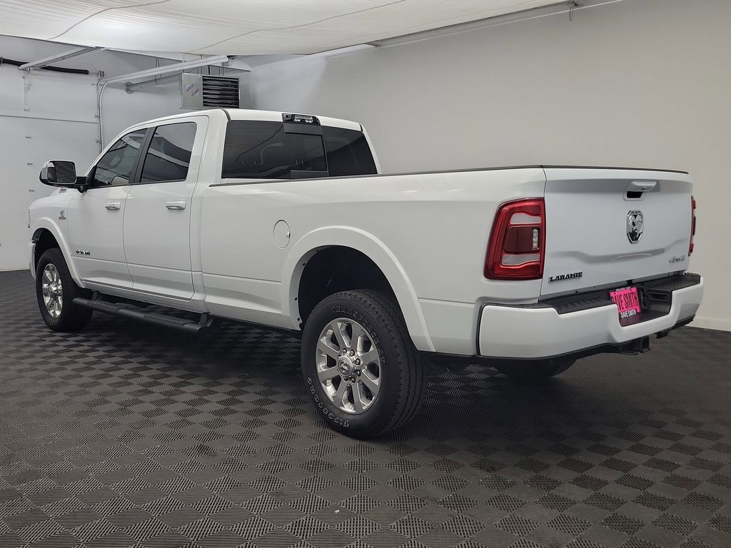 2022 Ram 3500 Laramie photo 3