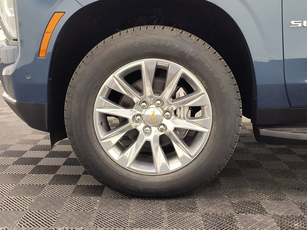 2026 Chevrolet Suburban Premier - Photo 11