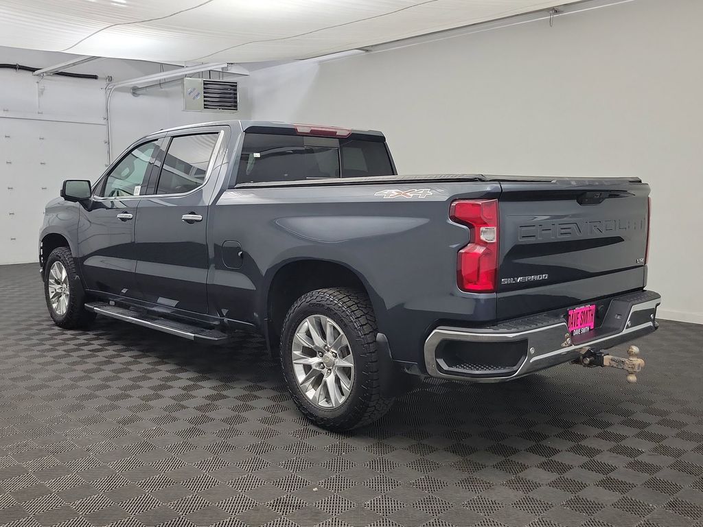 2020 Chevrolet Silverado 1500 LTZ photo 3