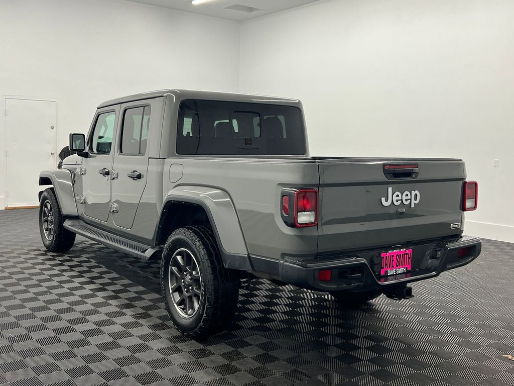 2022 Jeep Gladiator Overland photo 3